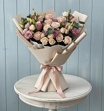 Букет цветов из:  Розы и Лизиантусы #REPLACE_PRED# Кунгуре