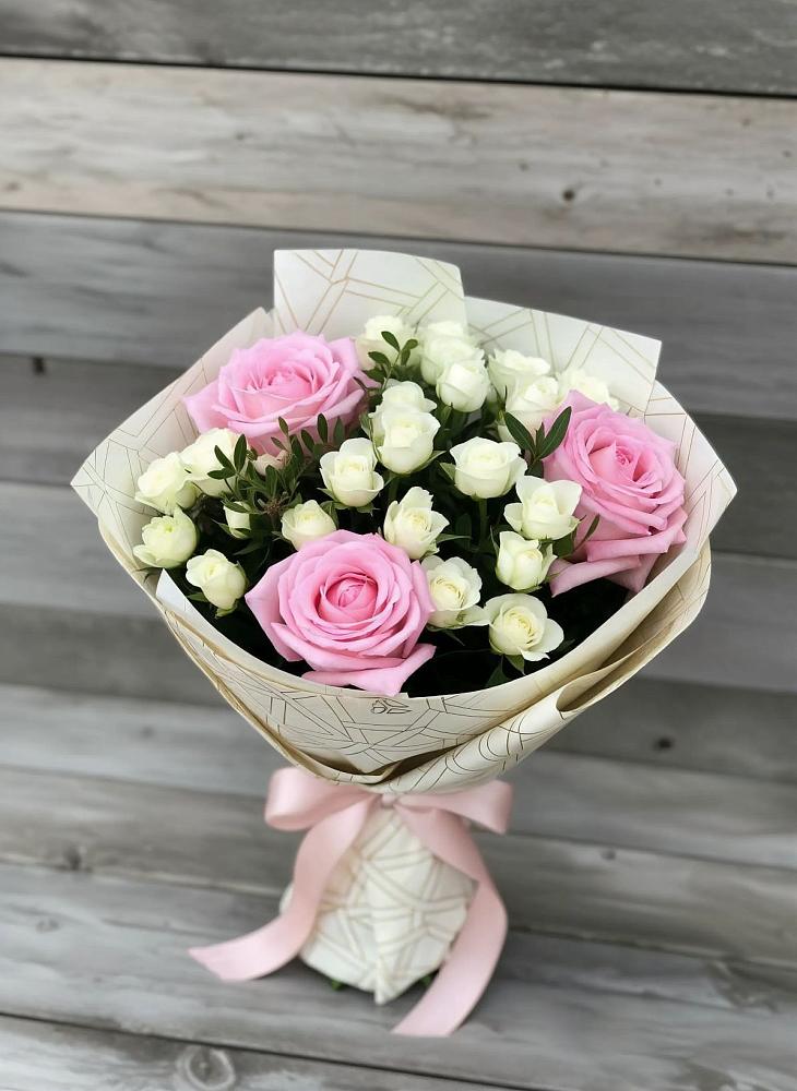 Букет цветов из: Розы в Кунгуре