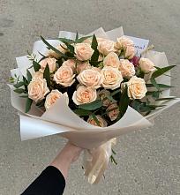 Букет Кремовые розы Латте в Кунгуре