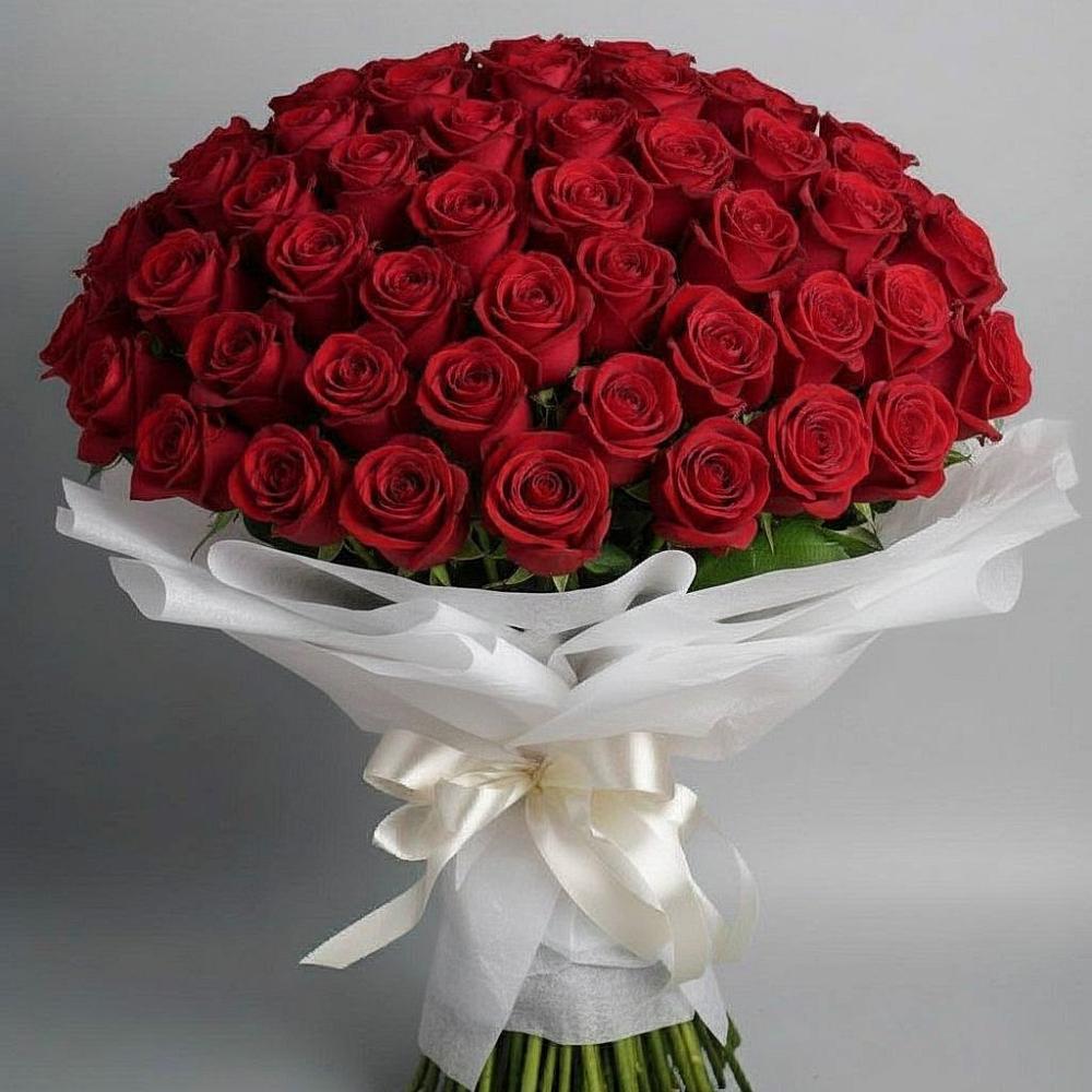 Букет 101 Красная роза Блэк Мэджик в Кунгуре