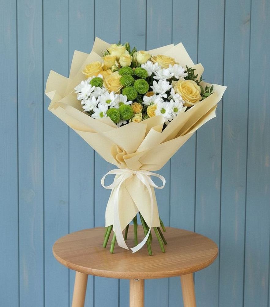 Букет цветов из: Хризантемы и Розы в Кунгуре