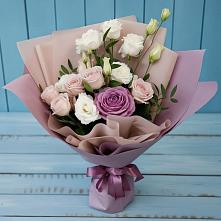 Букет цветов из:  Розы и Лизиантусы в Кунгуре