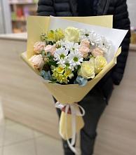 Букет цветов из:  Альстромерии, Розы и Хризантемы в Кунгуре