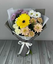 Букет цветов из:  Розы, Герберы и Хризантемы в Кунгуре