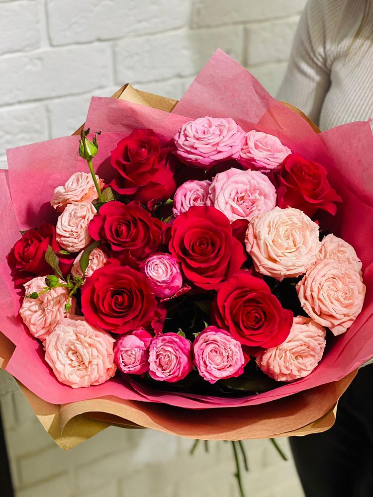Букет цветов из: Розы в Кунгуре