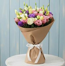 Букет цветов из:  Лизиантусы в Кунгуре