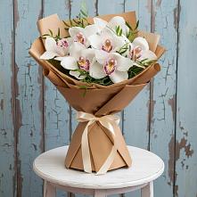 Букет цветов из:  Орхидеи и Розы в Кунгуре